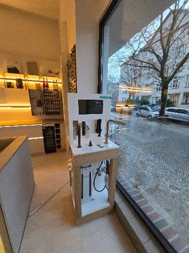 Armaturen- und Wasserstation im Küchenstudio